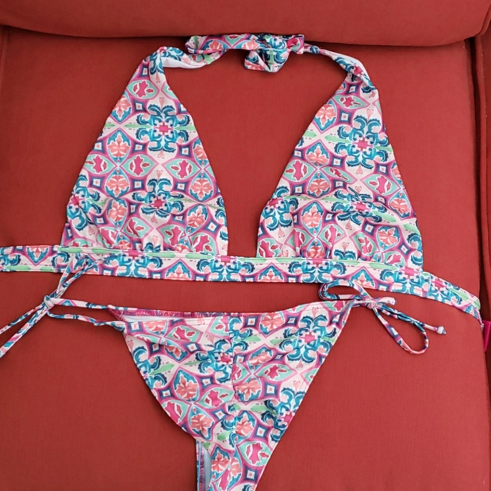 String Bikini